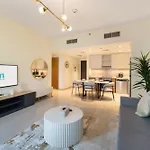 Fam Living - Harbour View 2,1 Bed, Partial Sea View