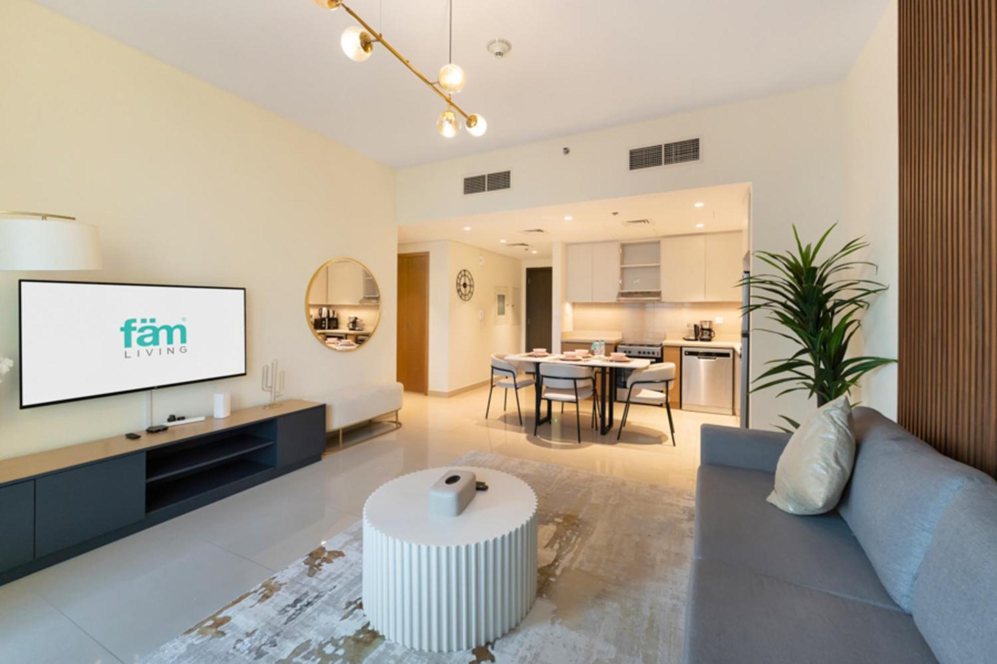 Fam Living - Harbour View 2,1 Bed, Partial Sea View Dubai