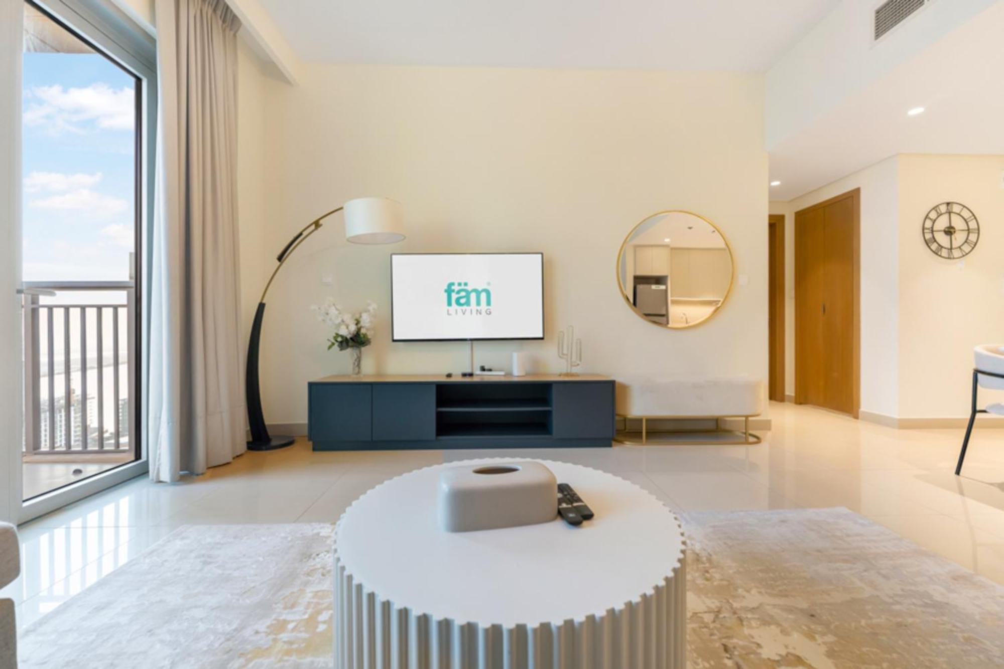 Fam Living - Harbour View 2,1 Bed, Partial Sea View * Dubai