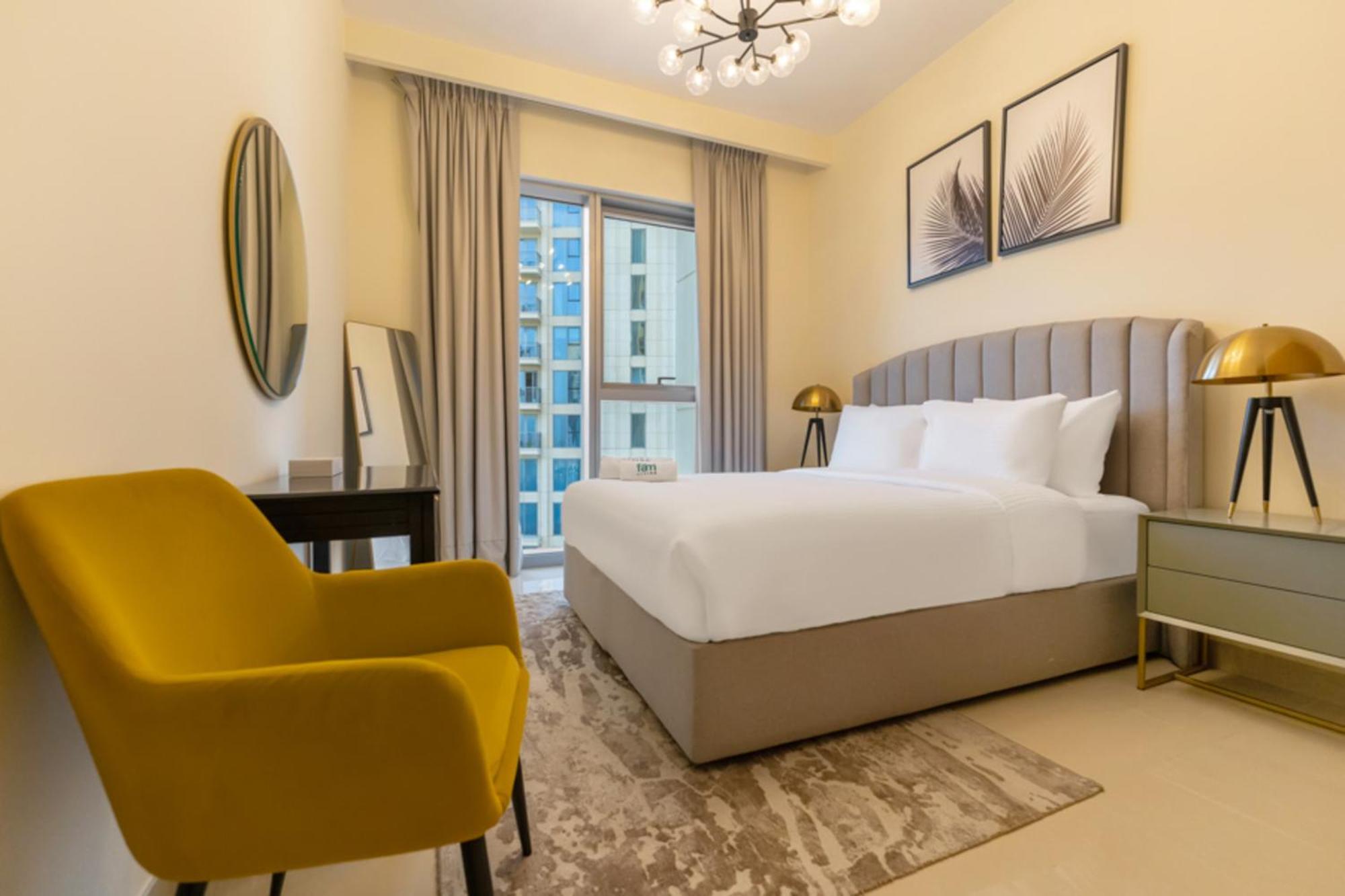 Fam Living - Harbour View 2,1 Bed, Partial Sea View * Dubai