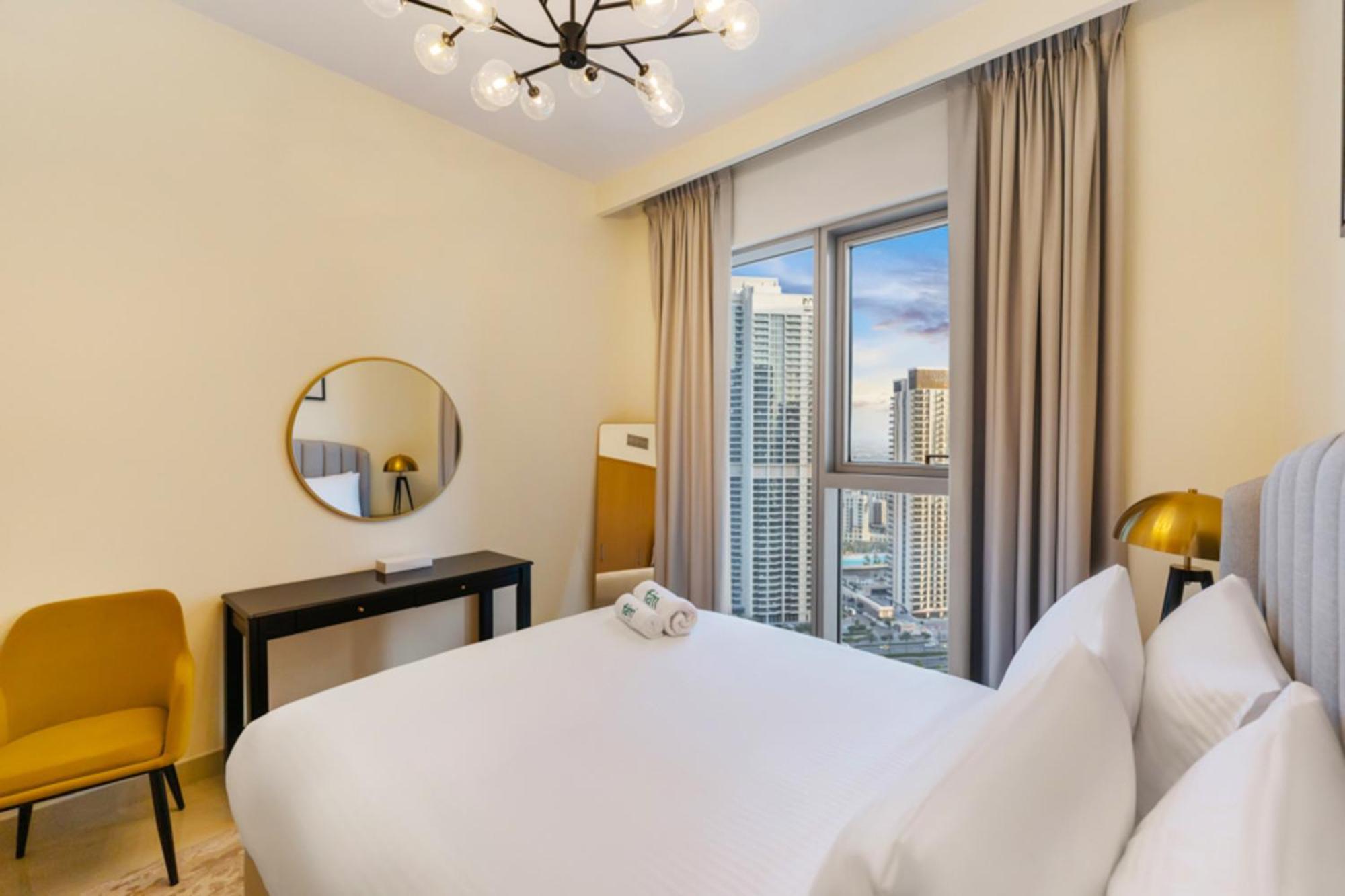 Fam Living - Harbour View 2,1 Bed, Partial Sea View * Dubai