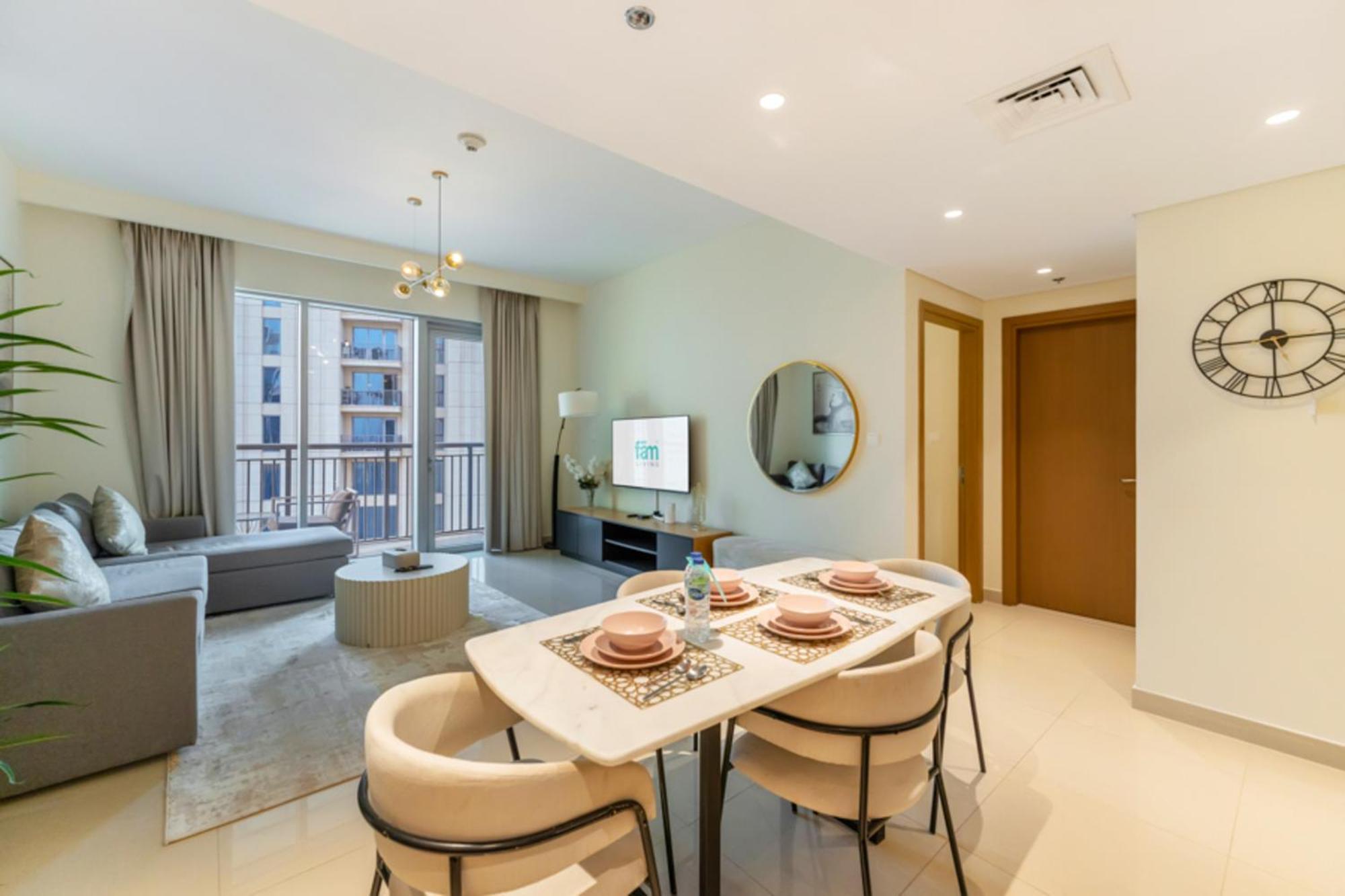 Fam Living - Harbour View 2,1 Bed, Partial Sea View