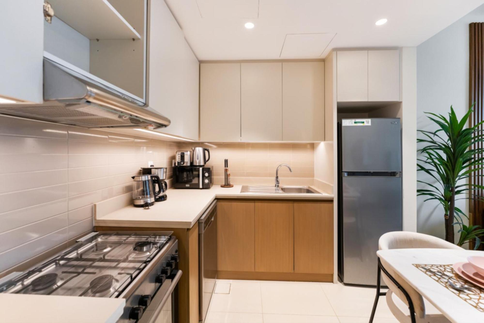 Fam Living - Harbour View 2,1 Bed, Partial Sea View Apartment Dubai
